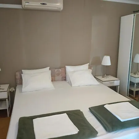 Saul Apartment